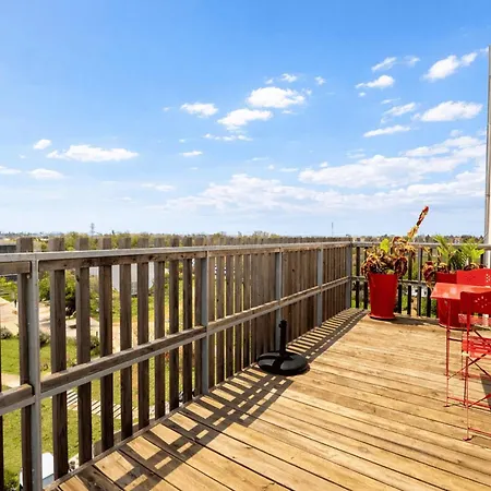 Apartment Beautiful 40 M With Terrace In *